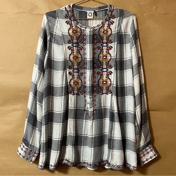 Anthropologie | Akemi & Kin Dalton Embroidered Plaid Flannel Popover Top Size S - Picture 1 of 14